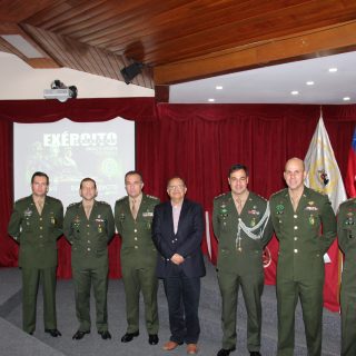 Alumnos de Brasil conmemoraron el Aniversario del Ejército en la ANEPE
