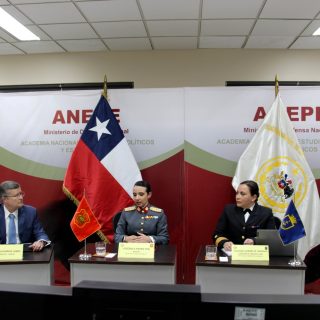 ANEPE realizó exitoso webinar sobre la integración de las mujeres en las Fuerzas Armadas
