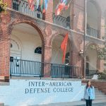 Egresada de la ANEPE recibe Beca Presidente de la República