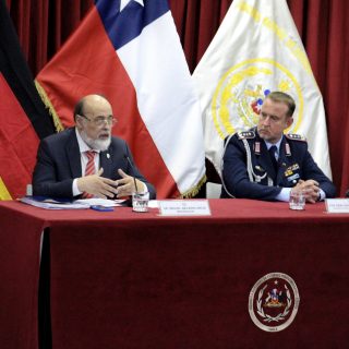 Conversatorio en la ANEPE abordó los desafíos de los conflictos del futuro