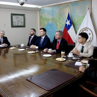 Reunión de trabajo entre los Departamentos de Auditoría Interna de la Subsecretaría de Defensa y la ANEPE