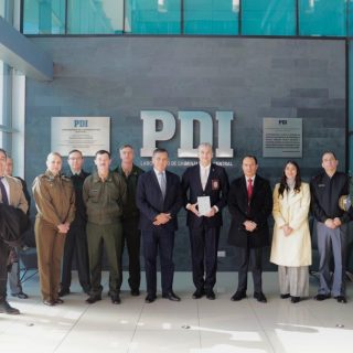 Alumnos del Diplomado en Conducción Política Estratégica y Defensa realizaron visita profesional a la PDI