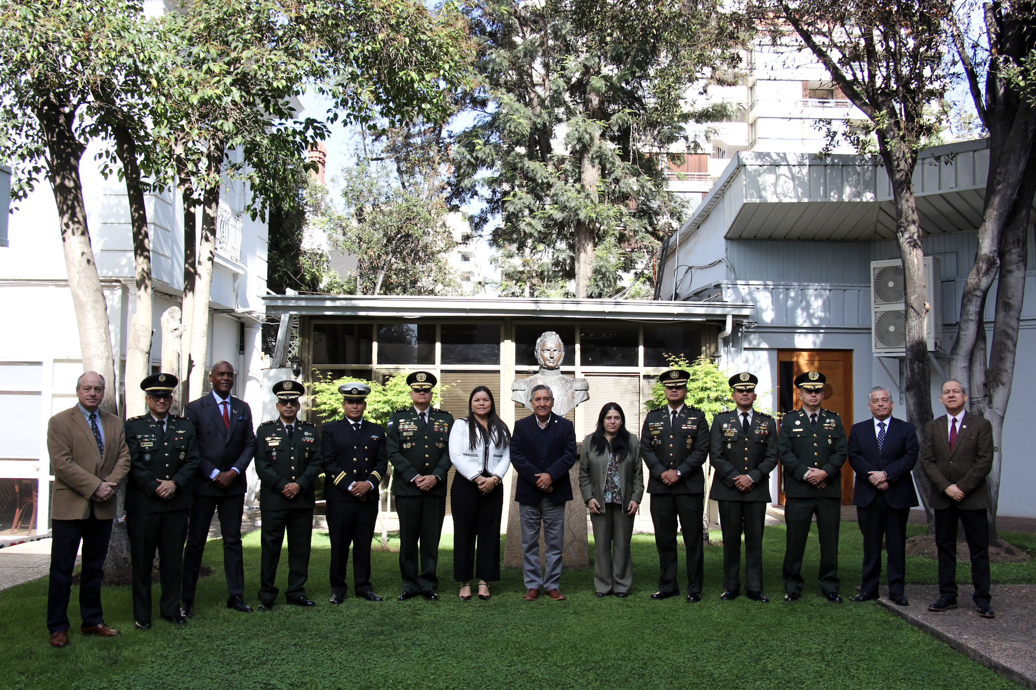 ANEPE recibe a nueve doctorandos de la Universidad de Defensa de Honduras